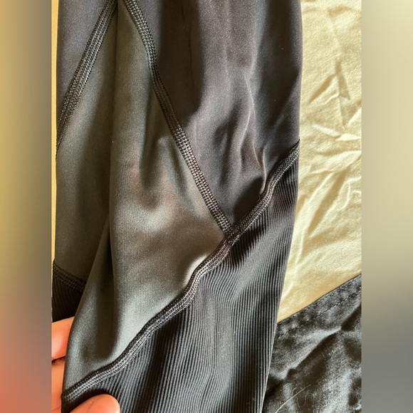Lululemon Leggings 28” inseam - Picture 3 of 4